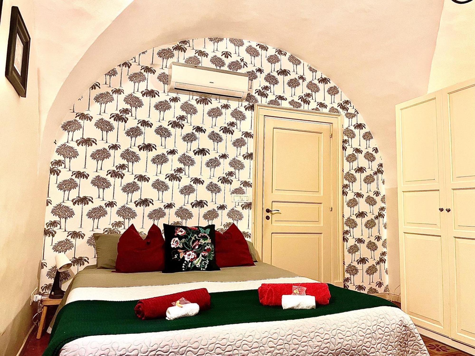 Dream Home - Lovely Space In The Heart Of Catania Exterior photo